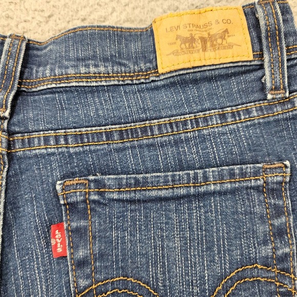 Levi's Jeans Womens 8 Blue Denim 548 Perfectly Slimming Capri - Picture 6 of 15